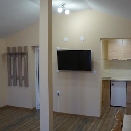 Dessi Apartment Pleven Bagian luar foto